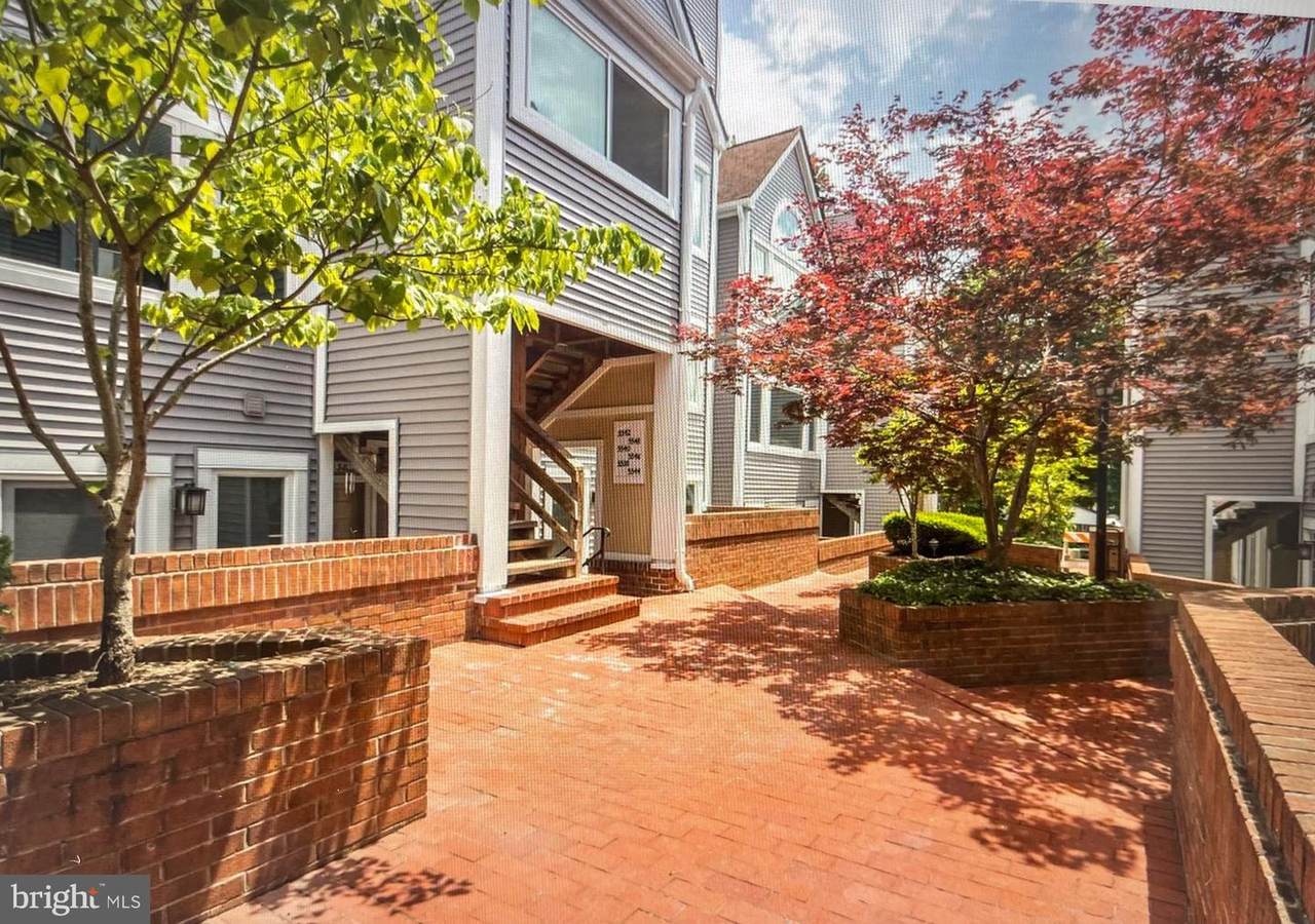 5540 Lee Highway - Photo 1
