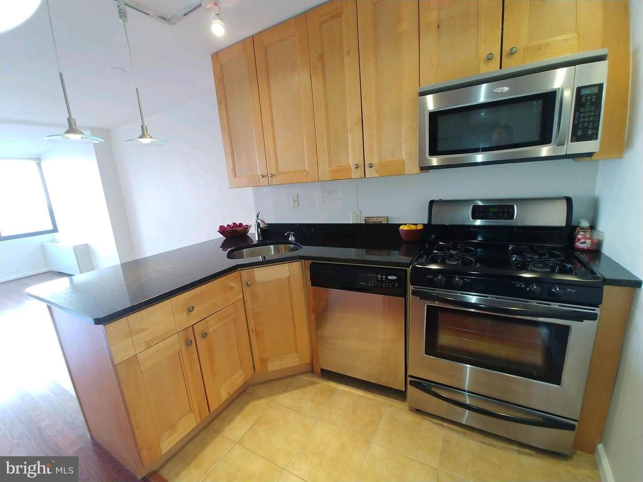 522 21ST Street - Photo 1