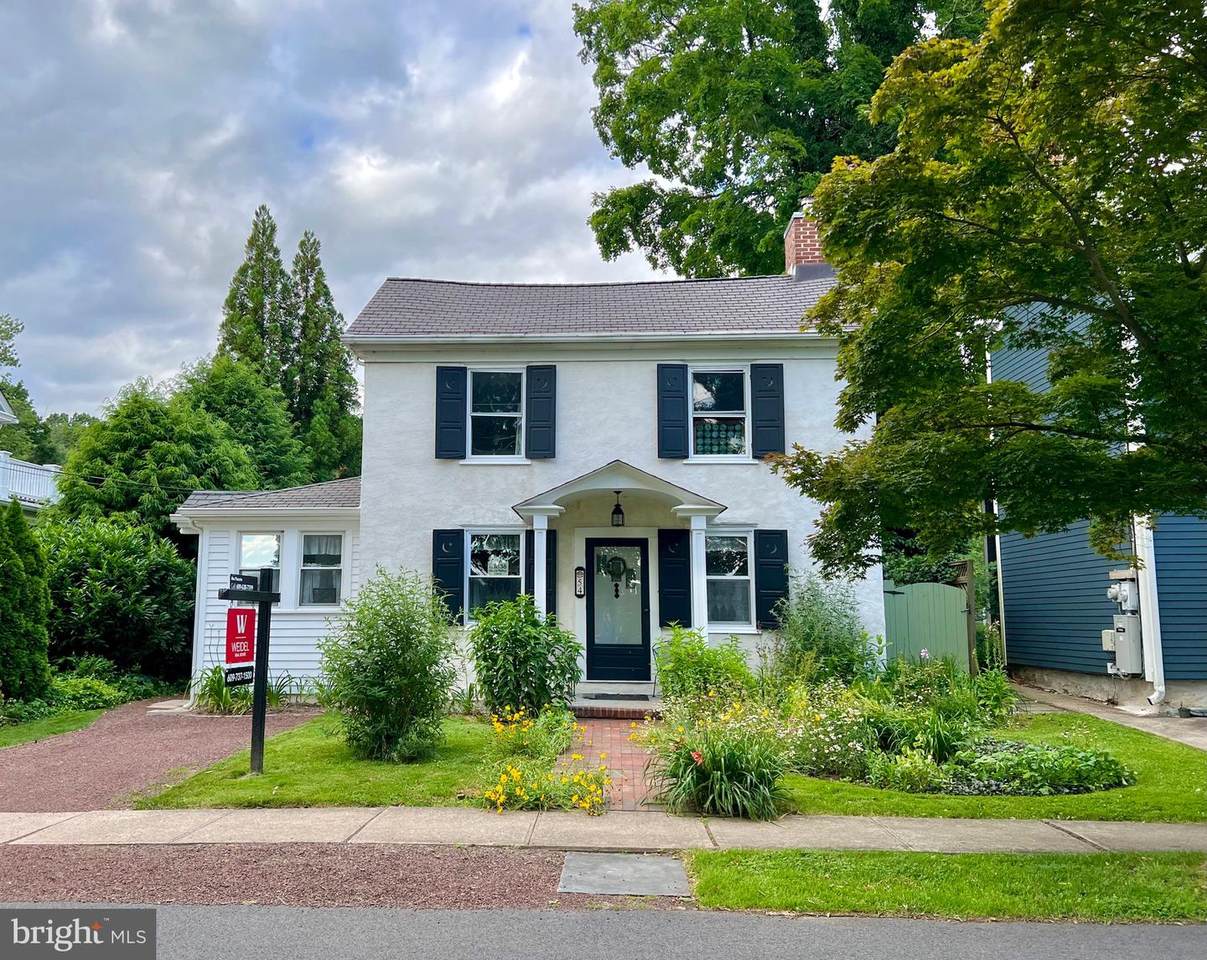 54 River Drive - Photo 1