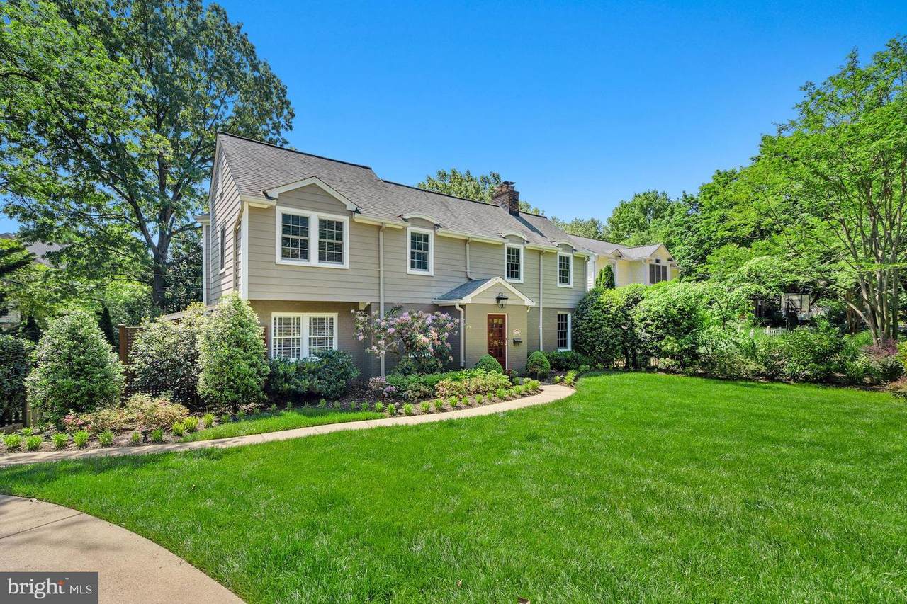 4106 Lorcom Lane - Photo 1