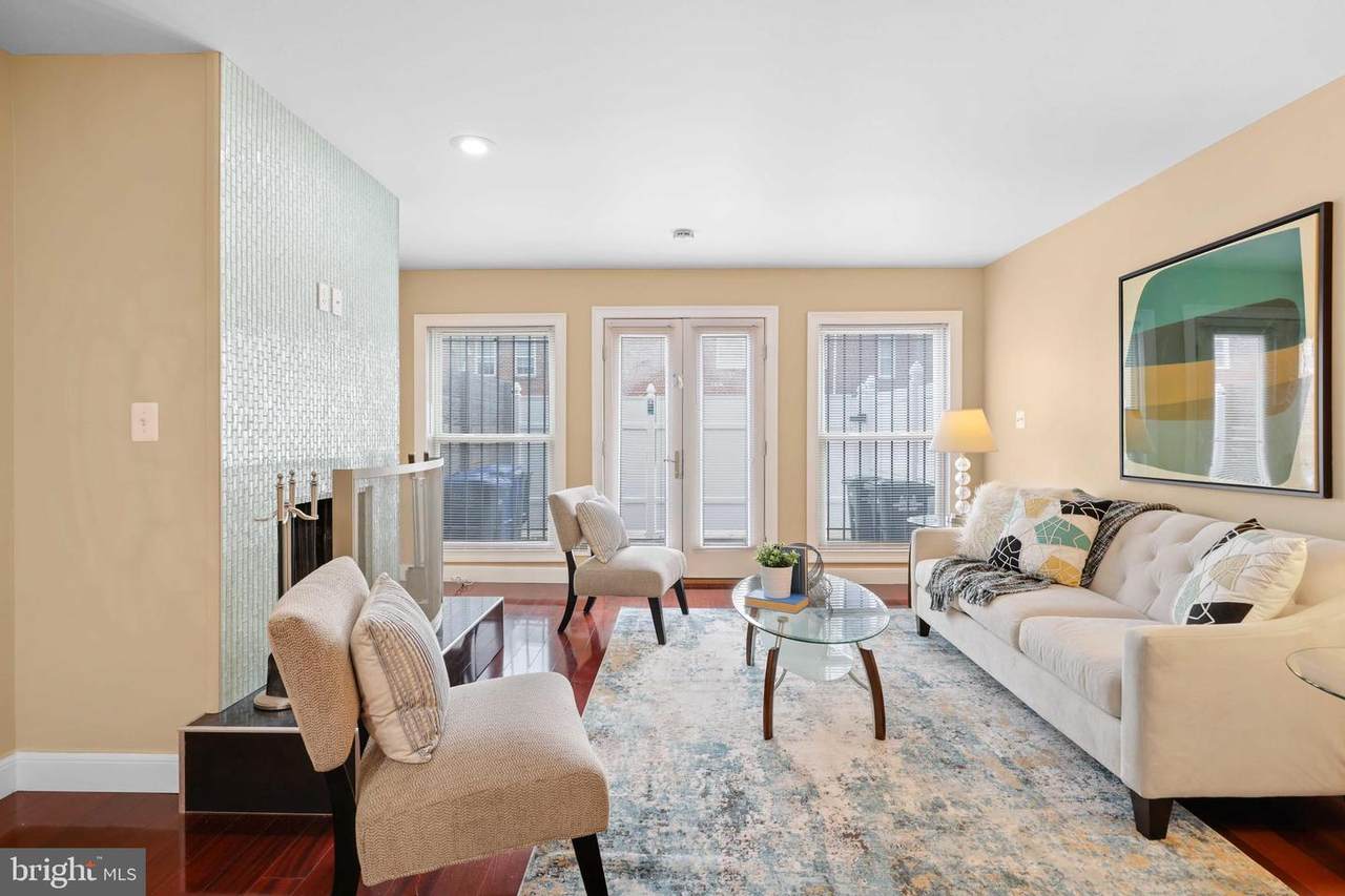 1426 Half Street - Photo 1