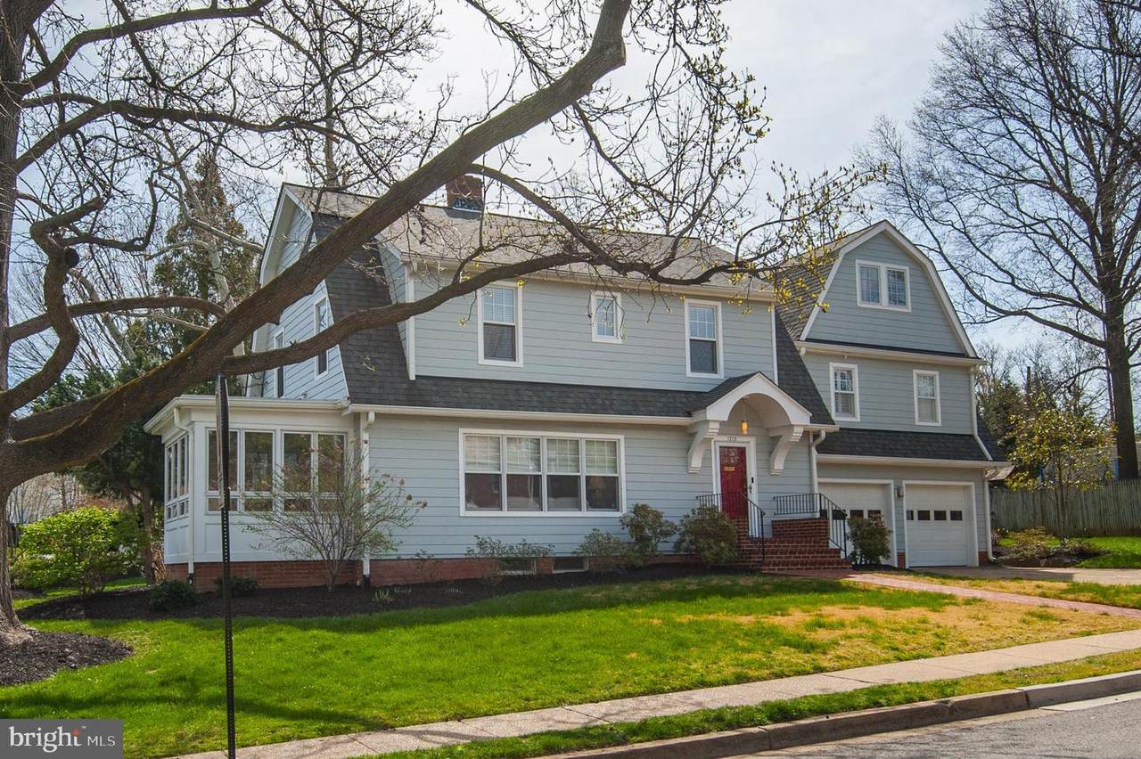 1719 Highland Street - Photo 1