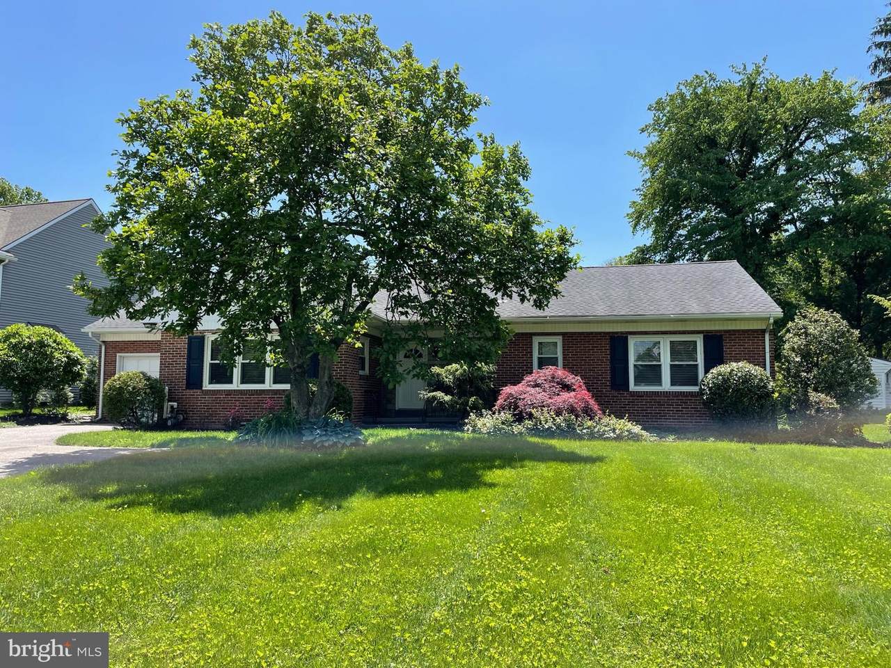772 Country Club Road - Photo 1