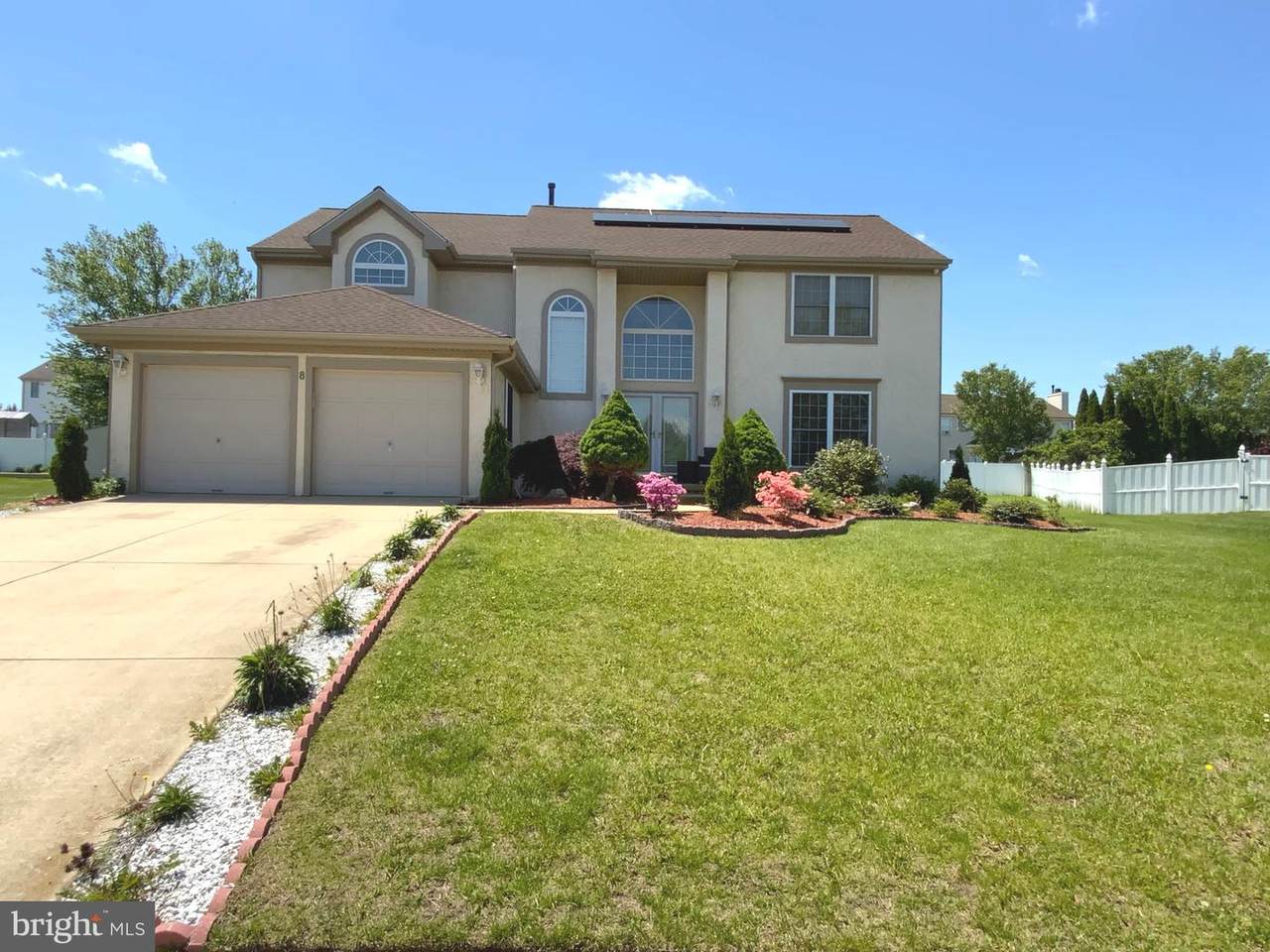 8 Emerald Court - Photo 1