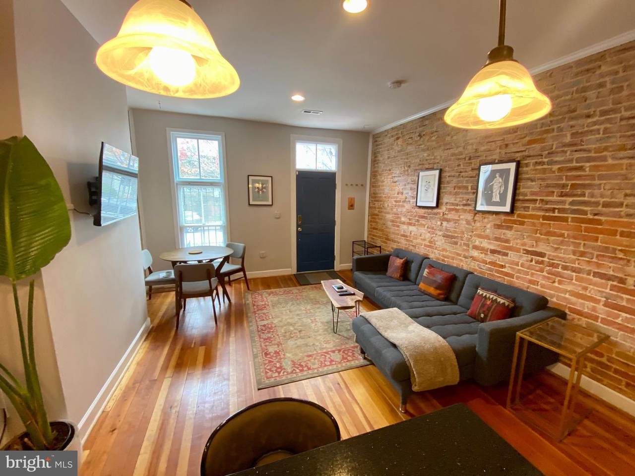 1534 8TH Street - Photo 1