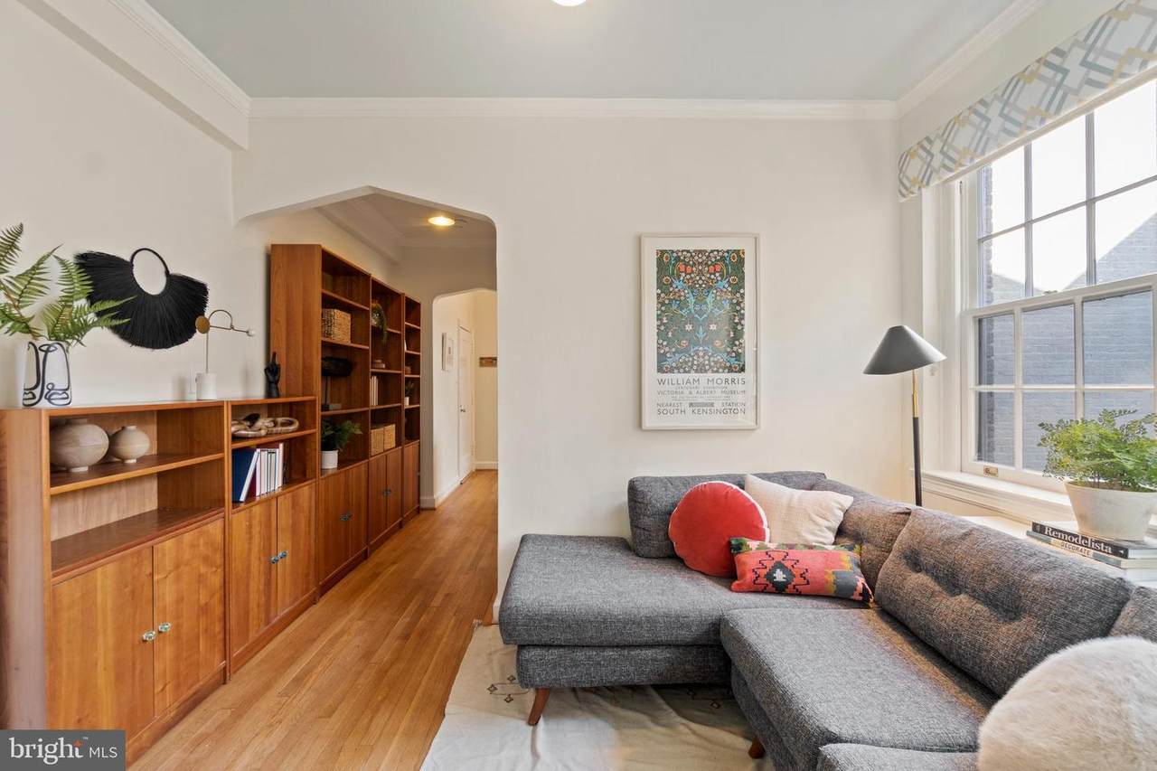 2737 Devonshire Place - Photo 1