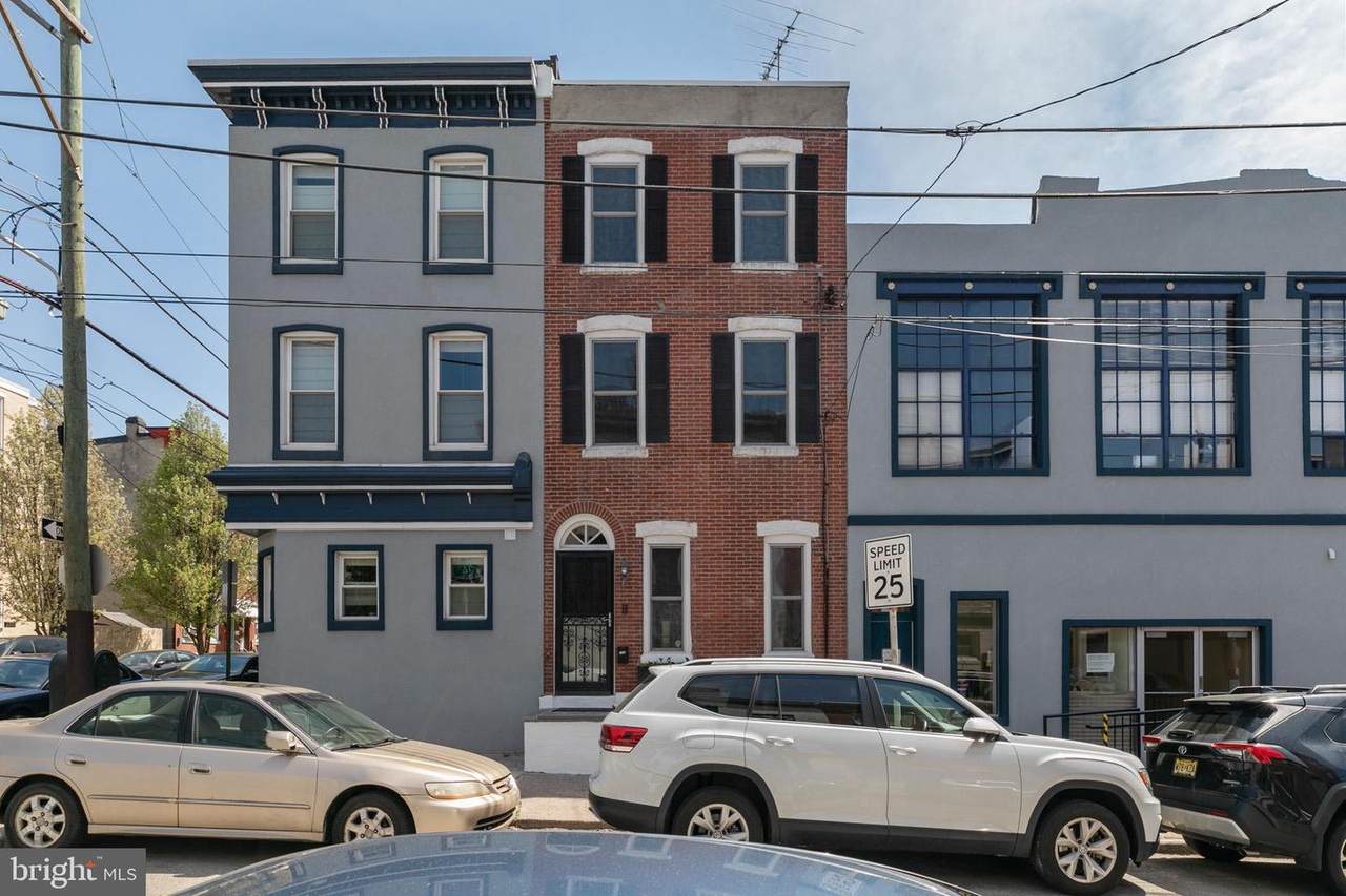 745 24TH Street - Photo 1