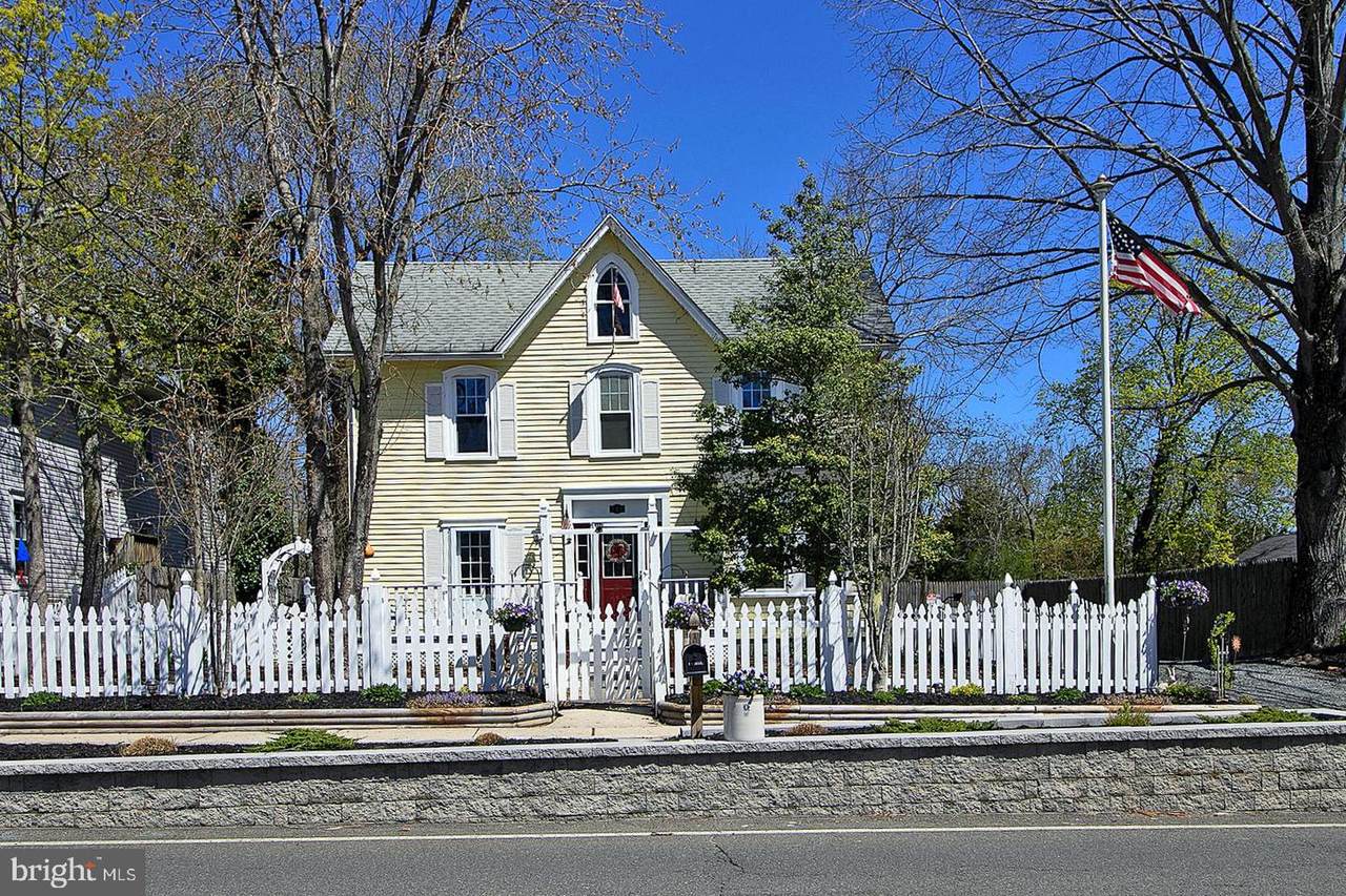 720 Bay Avenue - Photo 1