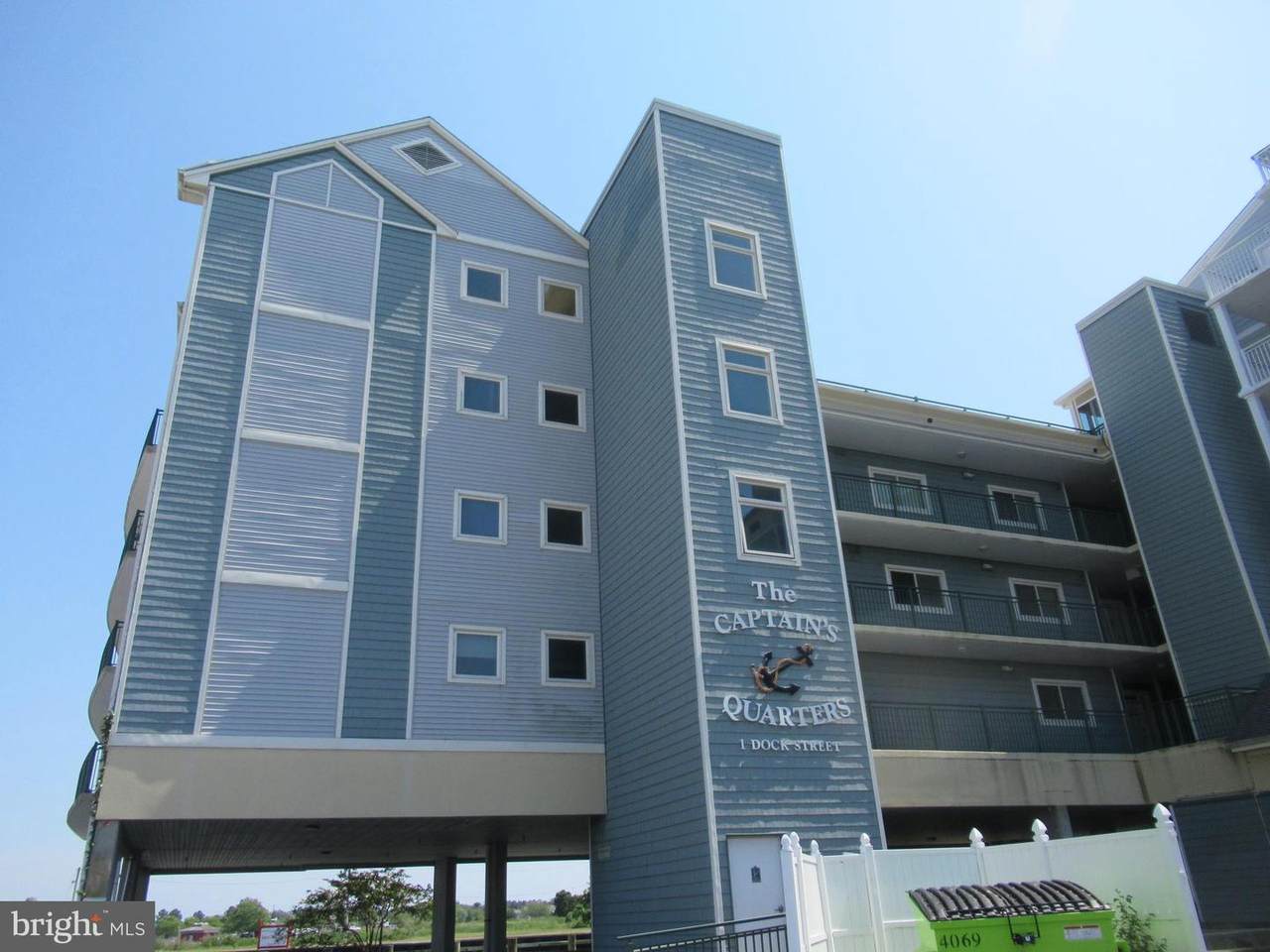 1 Dock Street - Photo 1