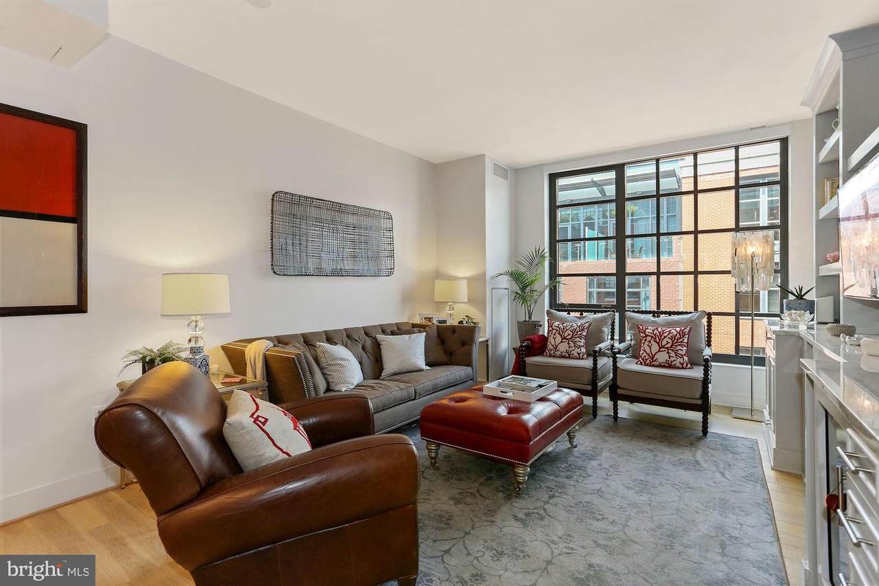 45 Sutton Square - Photo 1