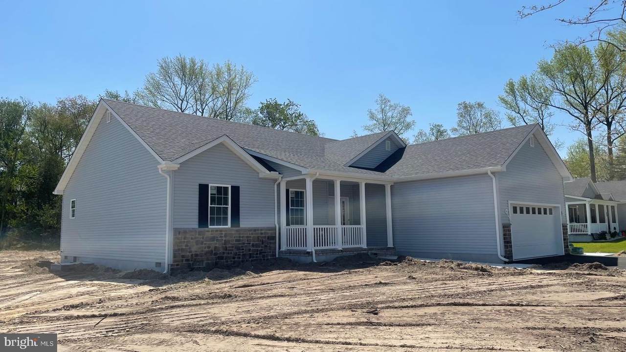 732 Hickman Drive - Photo 1