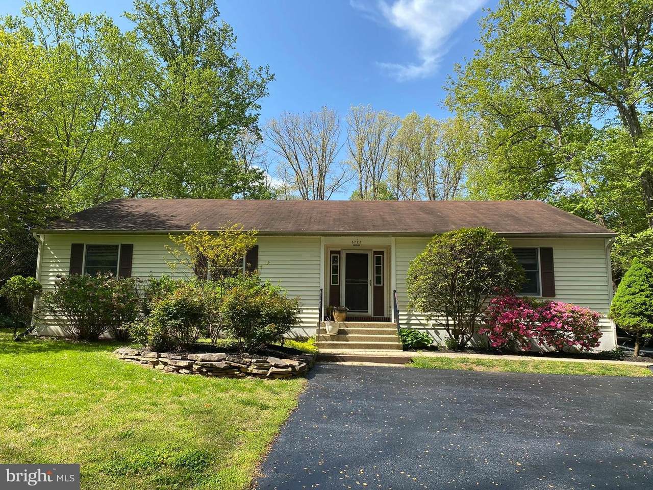 8723 Scott Street - Photo 1