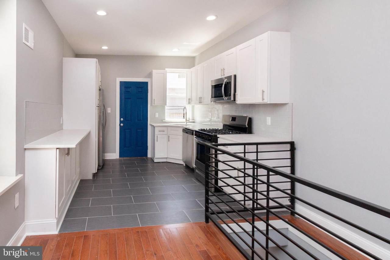 5546 Spruce Street - Photo 1