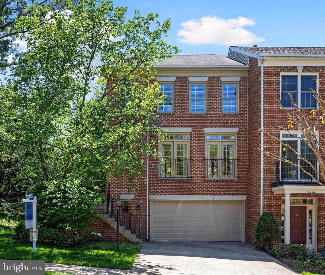 1338 Sundial Dr - Photo 1