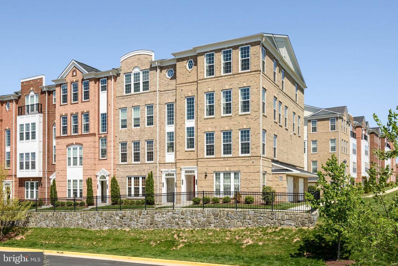 20718 Erskine Terrace - Photo 1