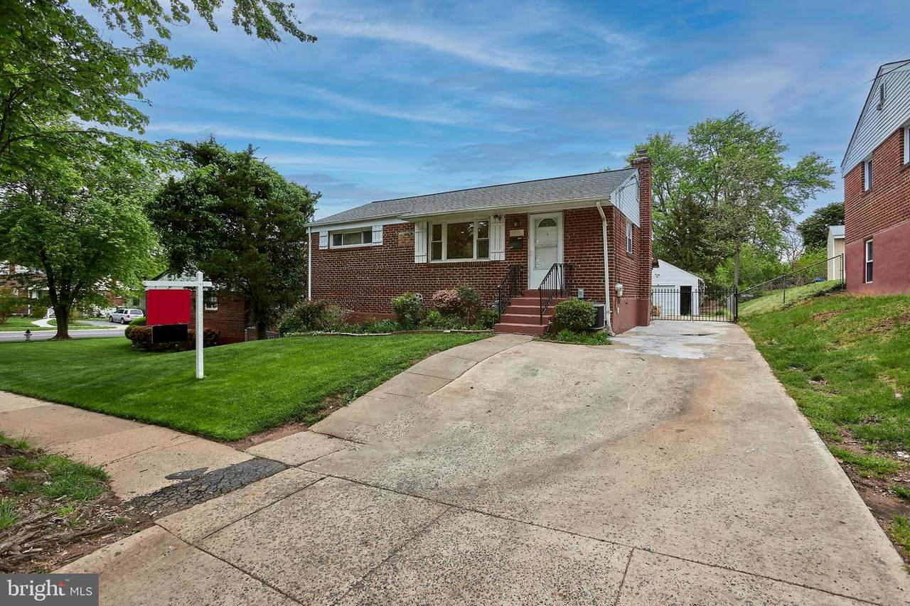 2815 Harris Avenue - Photo 1