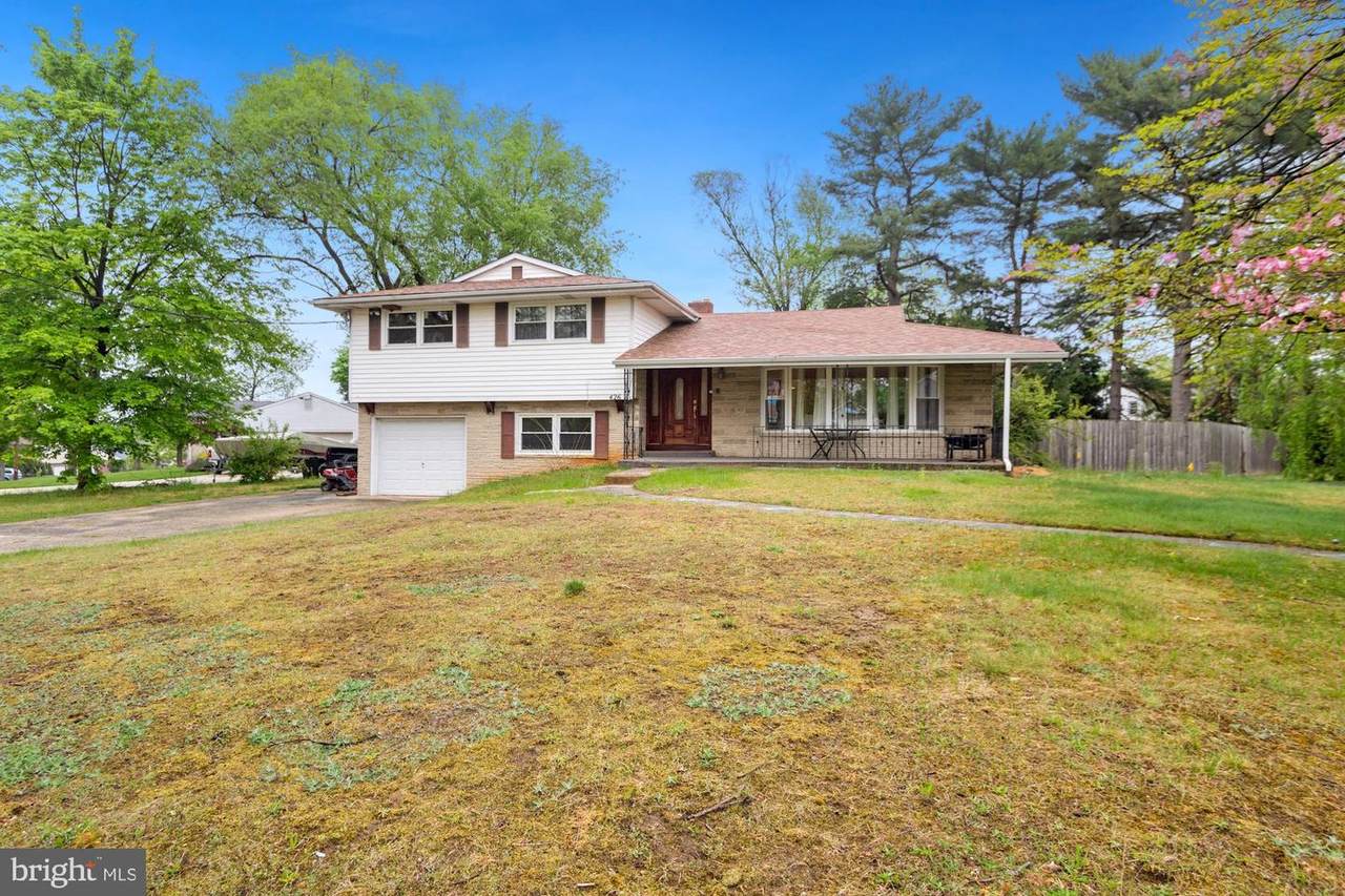 426 Jamaica Drive - Photo 1