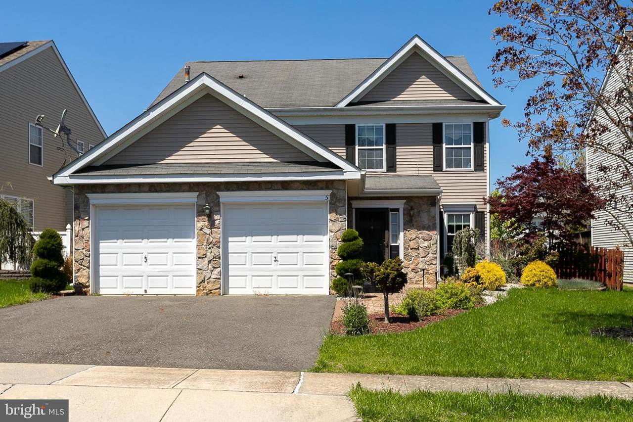 5 Shenandoah Place - Photo 1