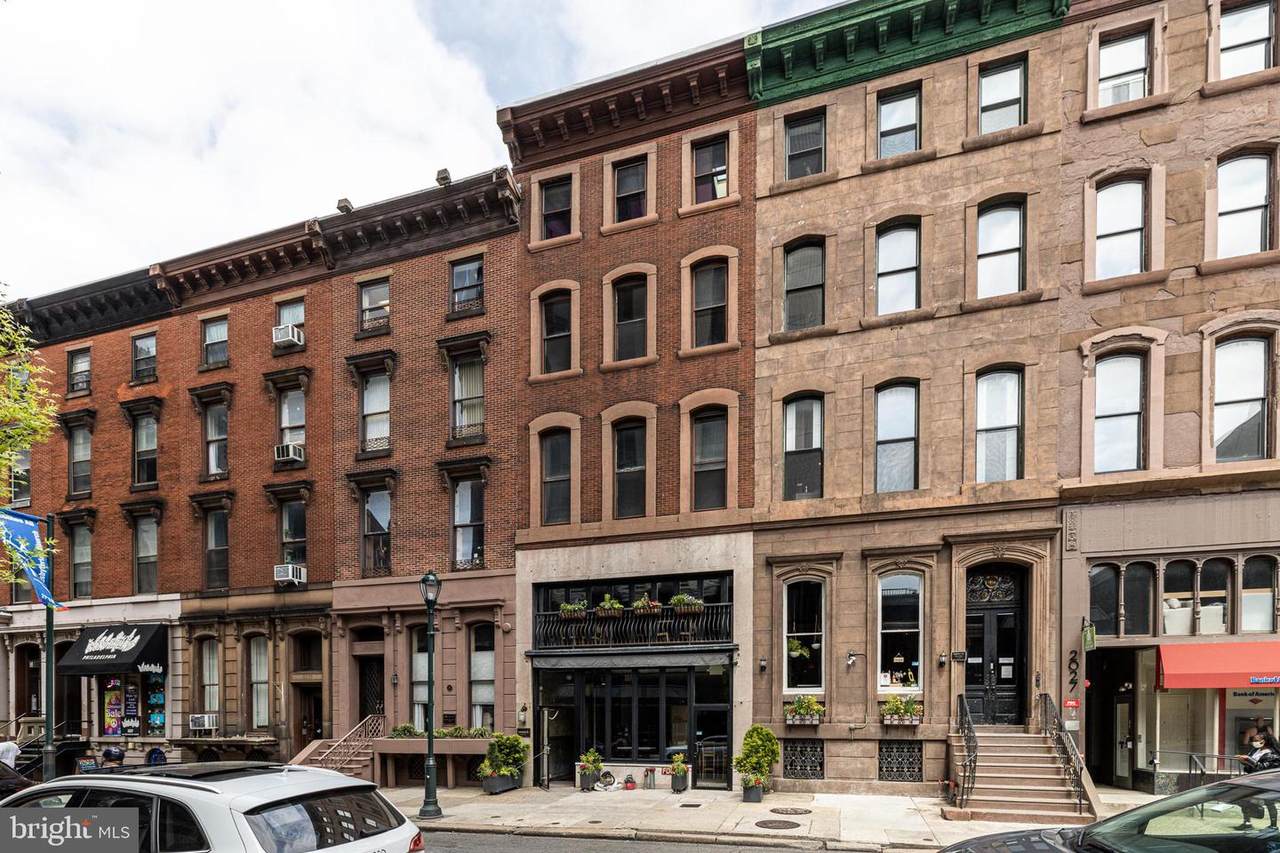 2031 Walnut Street - Photo 1