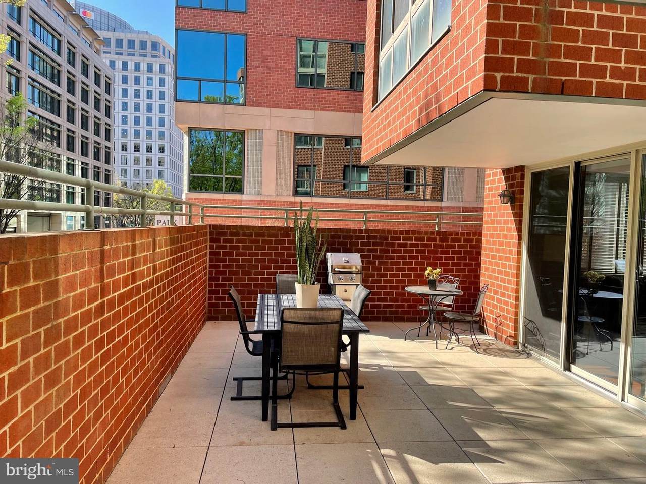 1050 Taylor Street - Photo 1