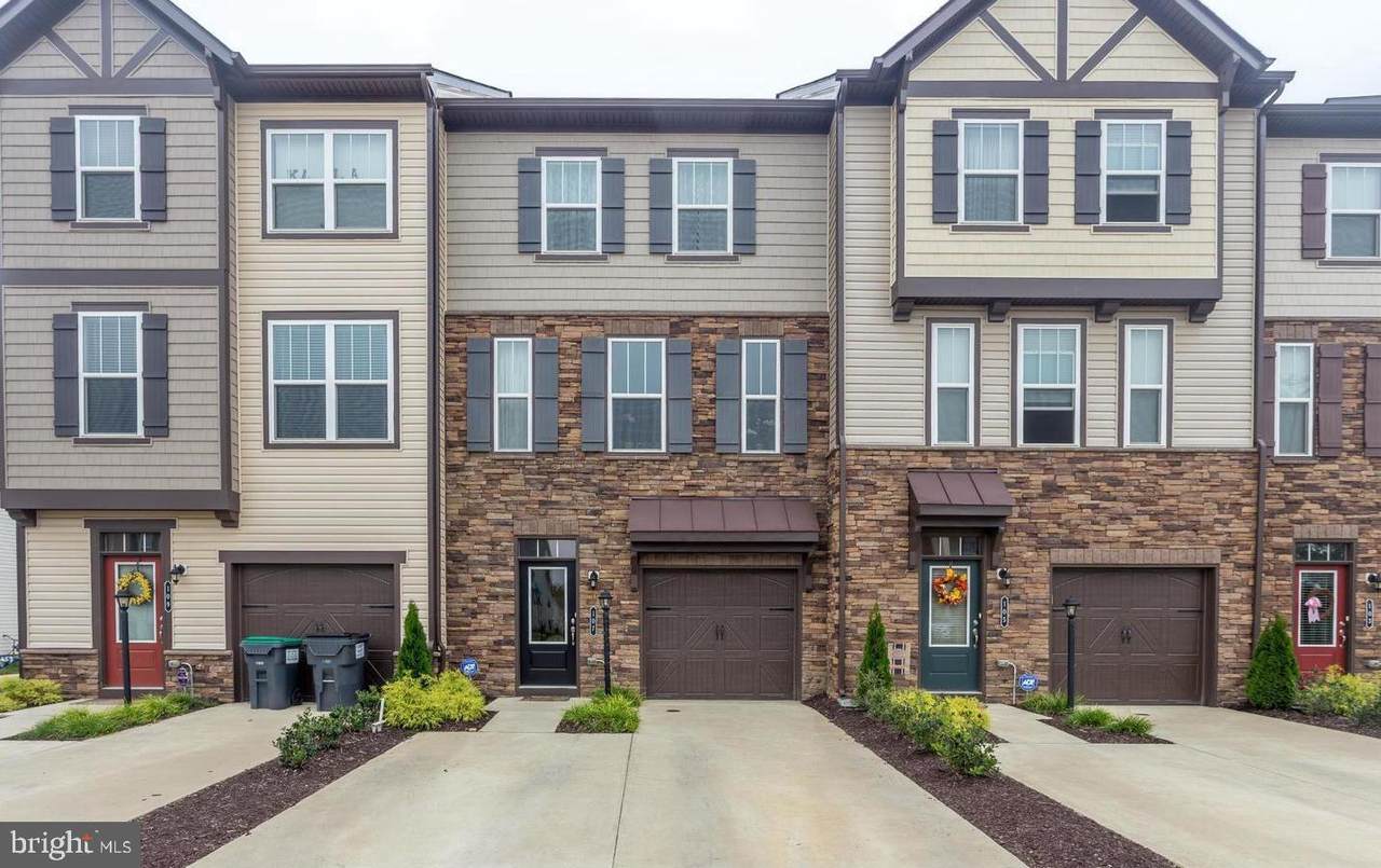 107 Dandridge Court - Photo 1