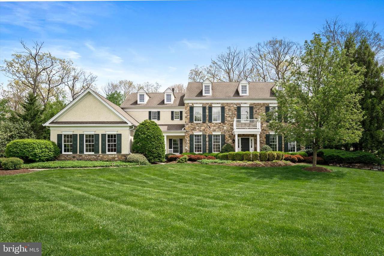 17 Shady Brook Lane - Photo 1
