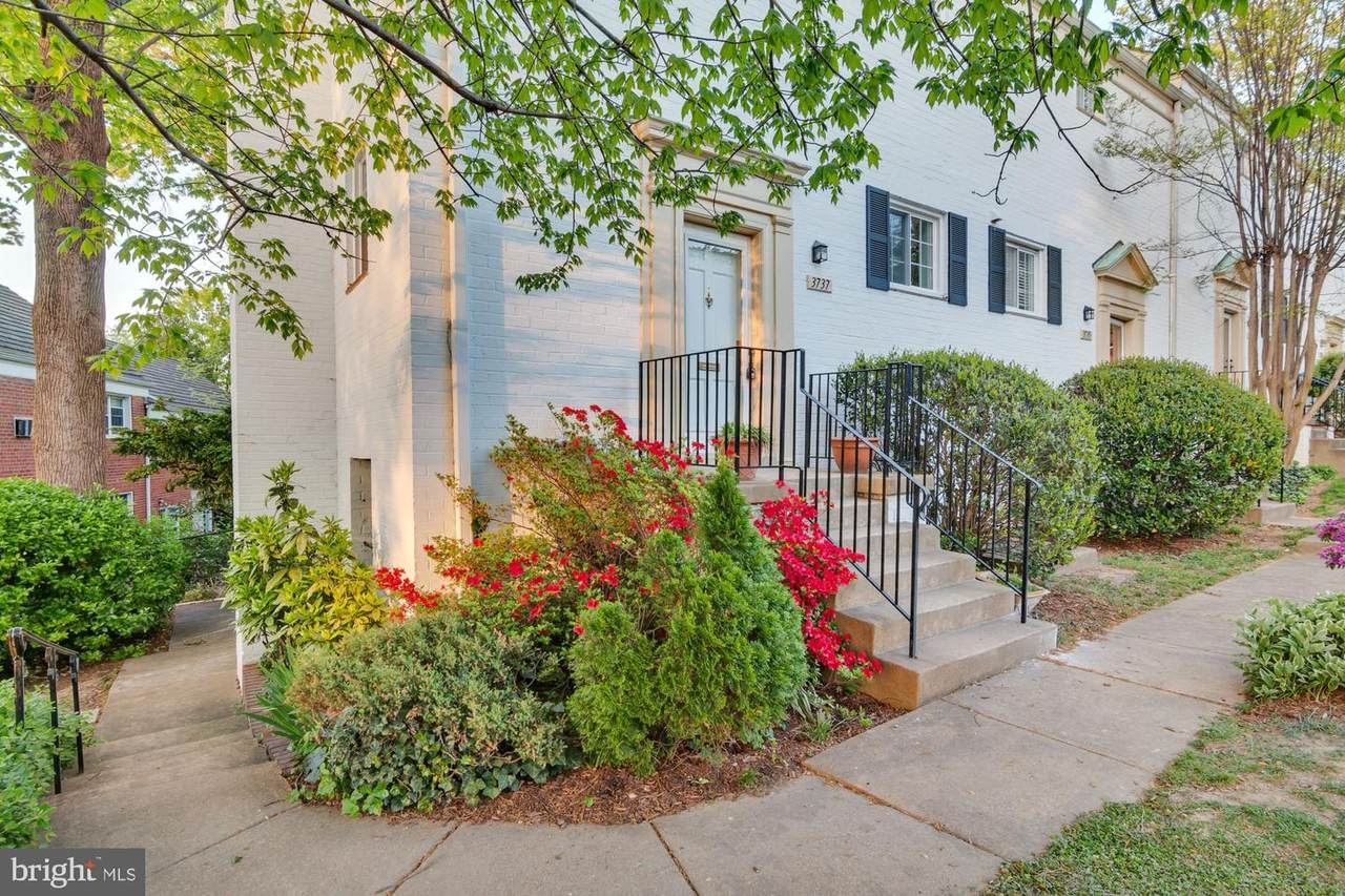 3737 Lyons Lane - Photo 1