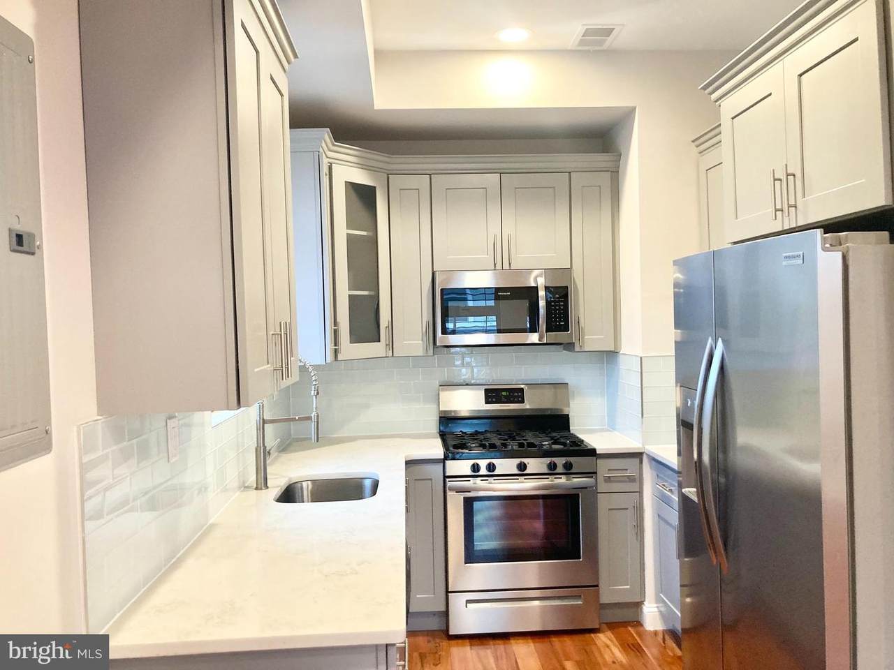 1901 Montgomery Avenue - Photo 1