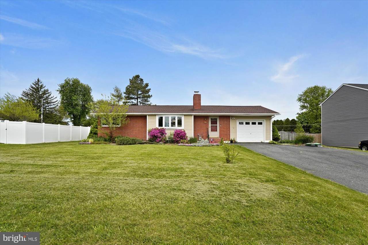106 Red Pump Road - Photo 1