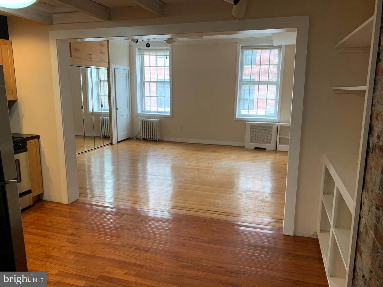 217 Vine St - Photo 1
