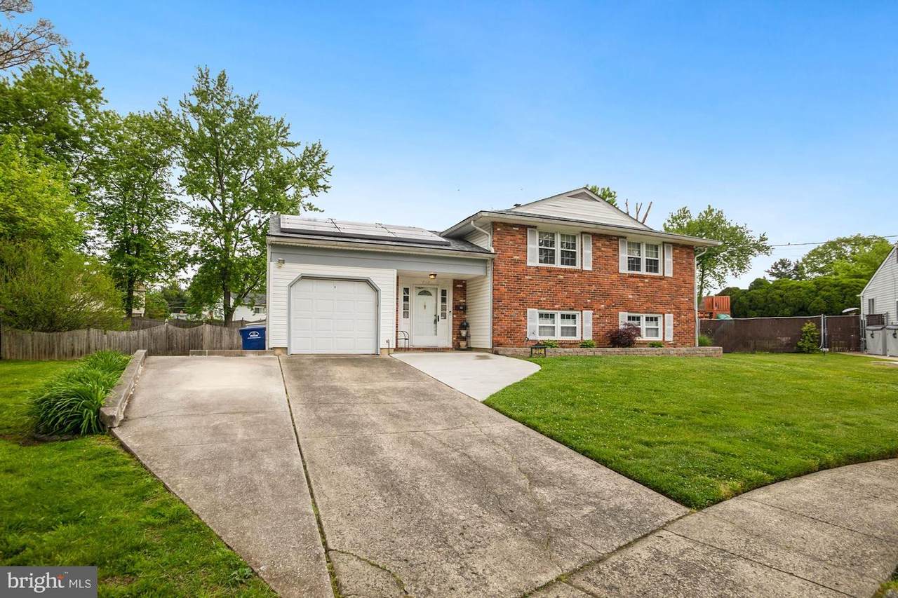 212 Beechwood Court - Photo 1