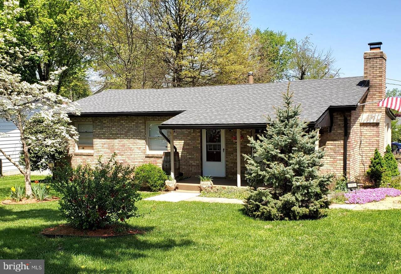 602 Reymann Street - Photo 1