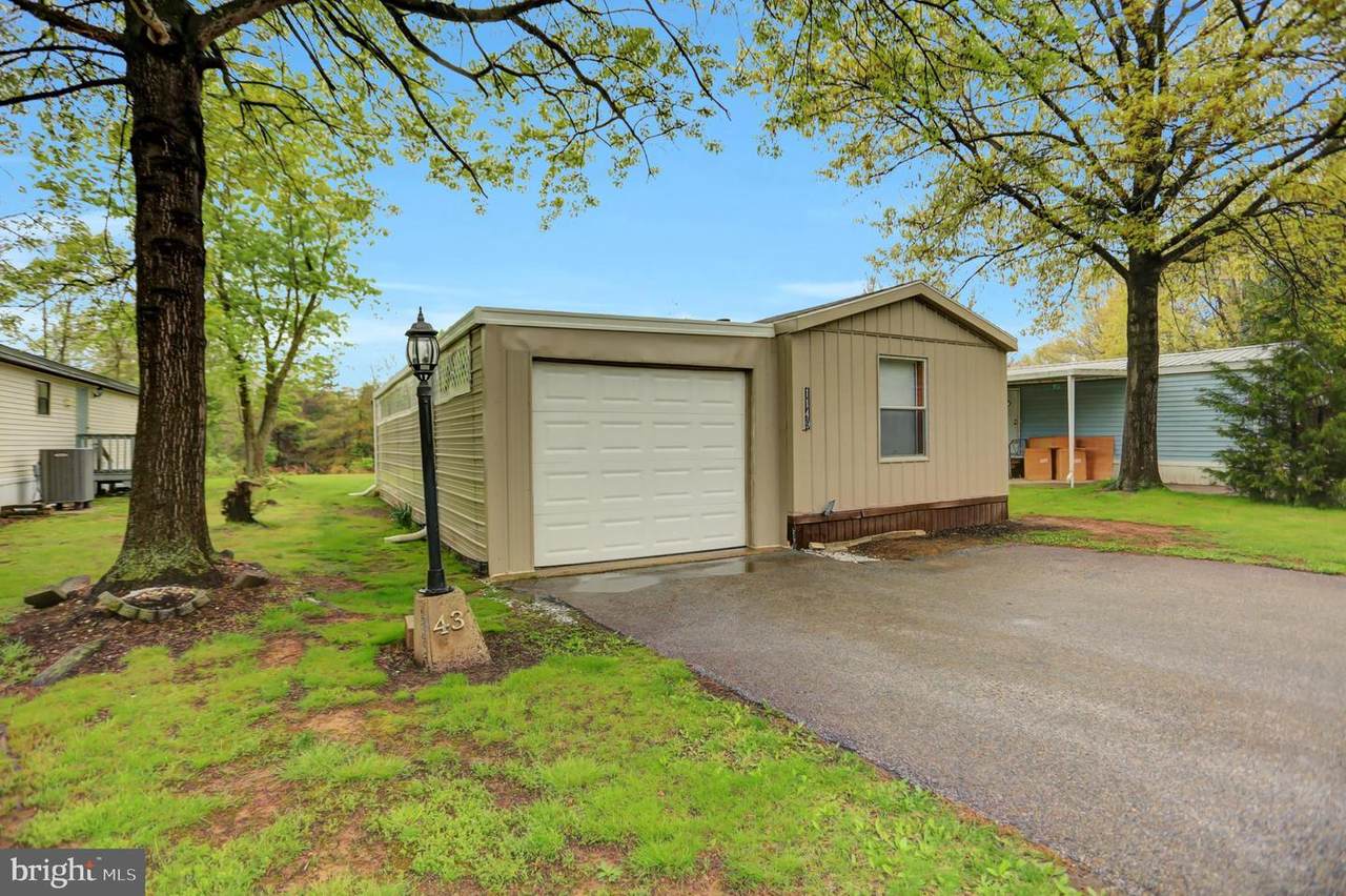 1149 Leisure Drive - Photo 1