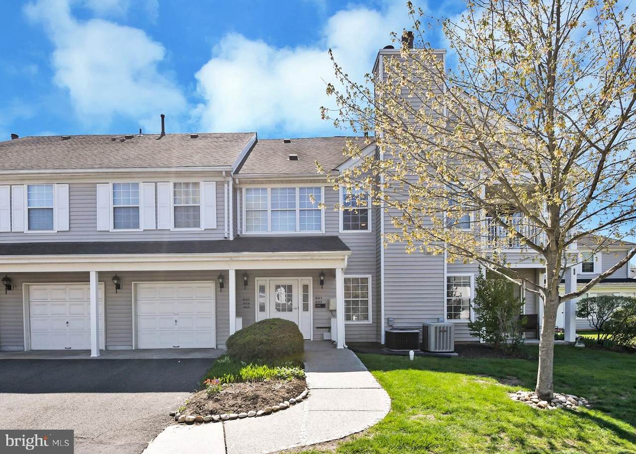 805 Eagles Chase Dr - Photo 1