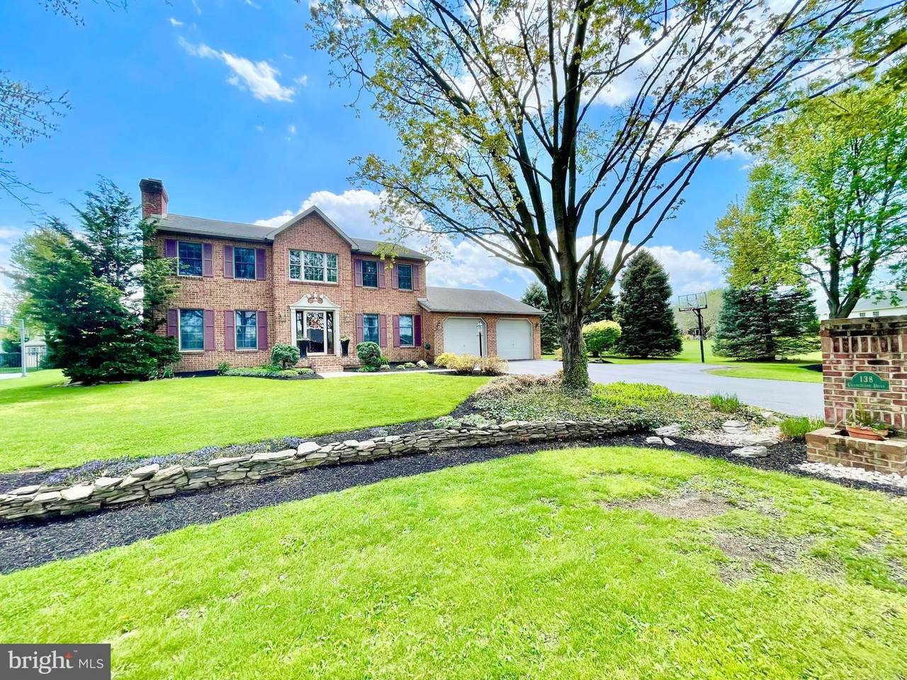 138 Chancellor Drive - Photo 1