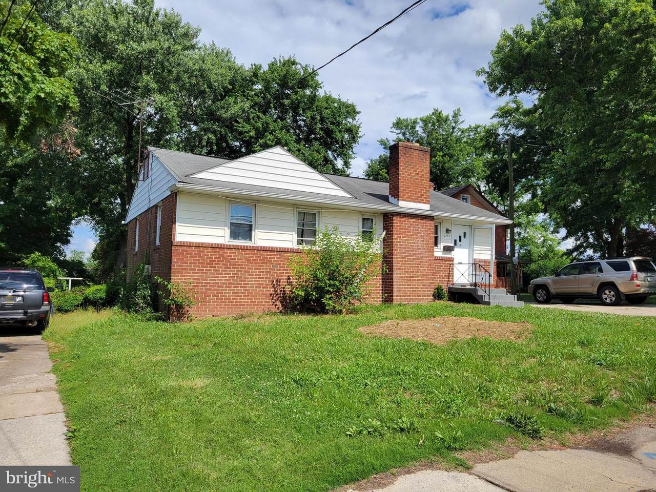 6207 Sargent Road - Photo 1