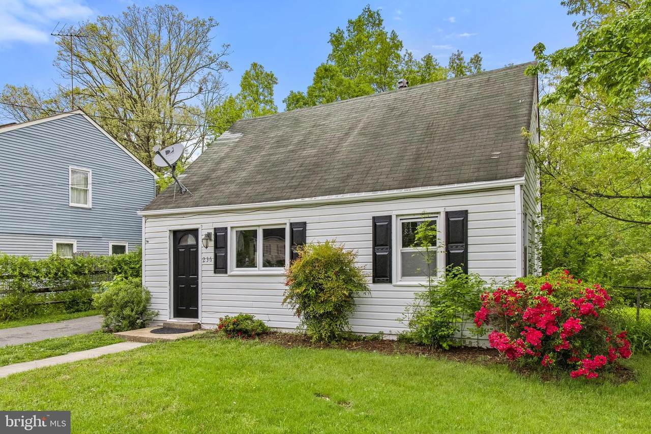 236 Manassas Drive - Photo 1