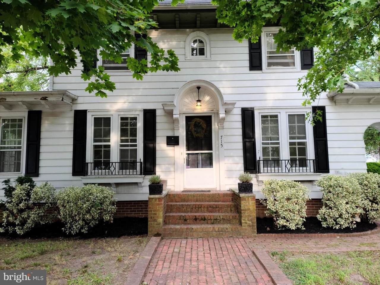 715 West Street - Photo 1