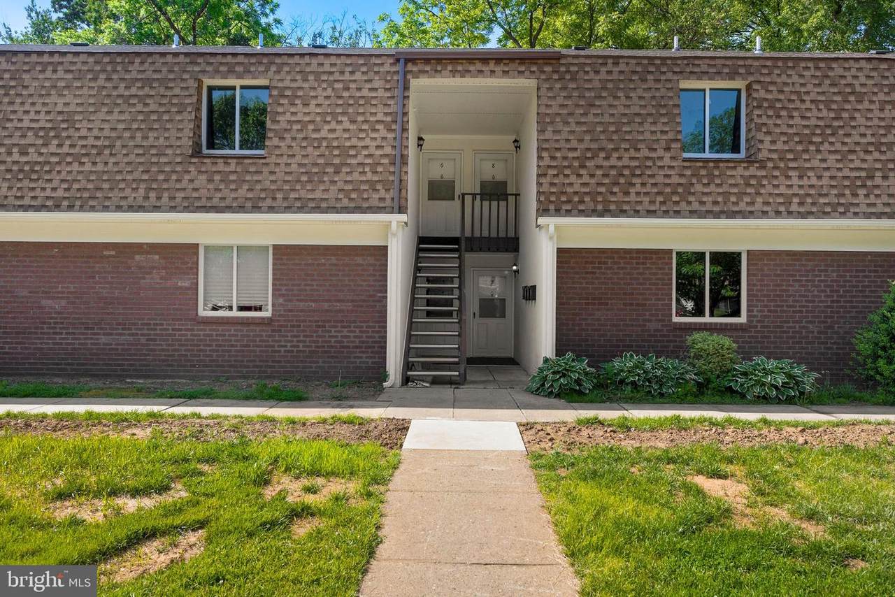 411-E8 Stiles Avenue - Photo 1