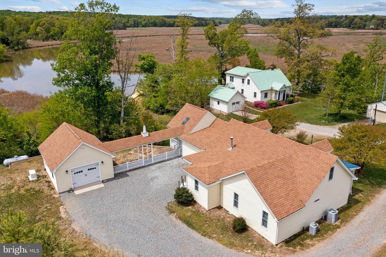 241 Tuckaway Lane - Photo 1