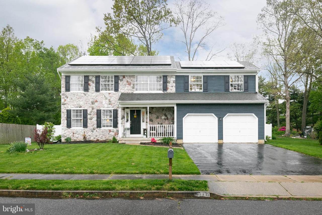 13 Longwood Drive - Photo 1