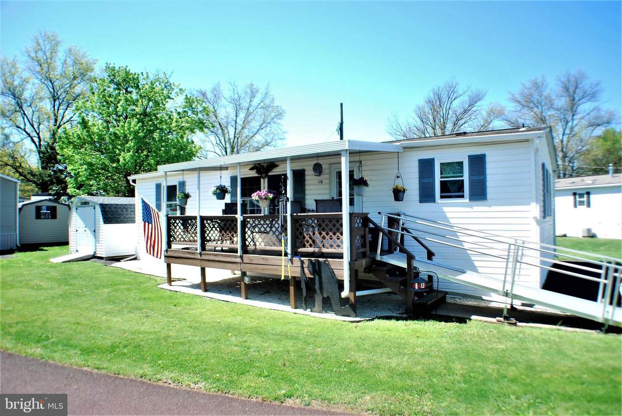 118 Tulip Drive - Photo 1