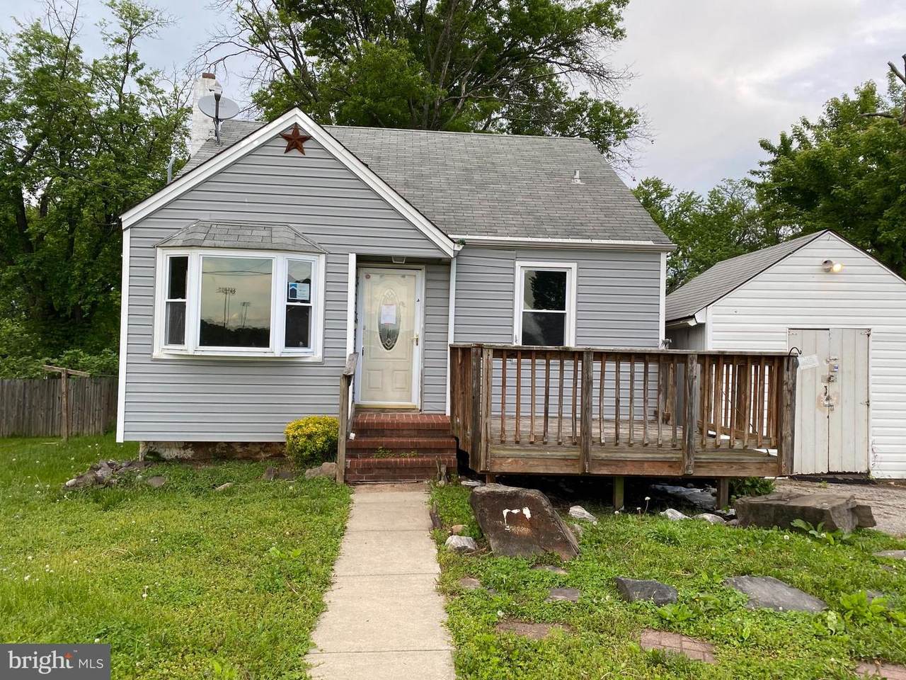 2523 Gehb Avenue - Photo 1