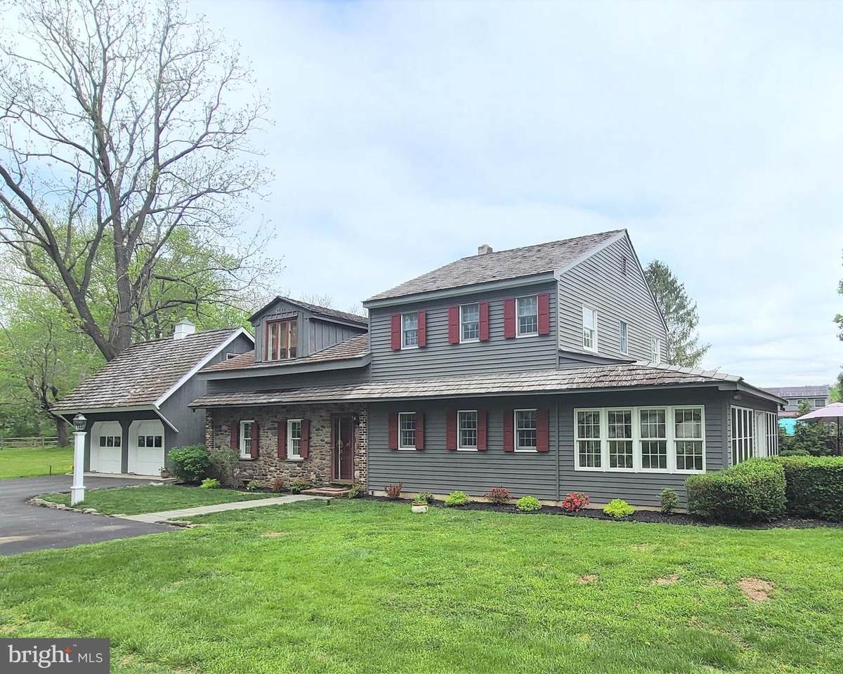 960 Cross Street - Photo 1
