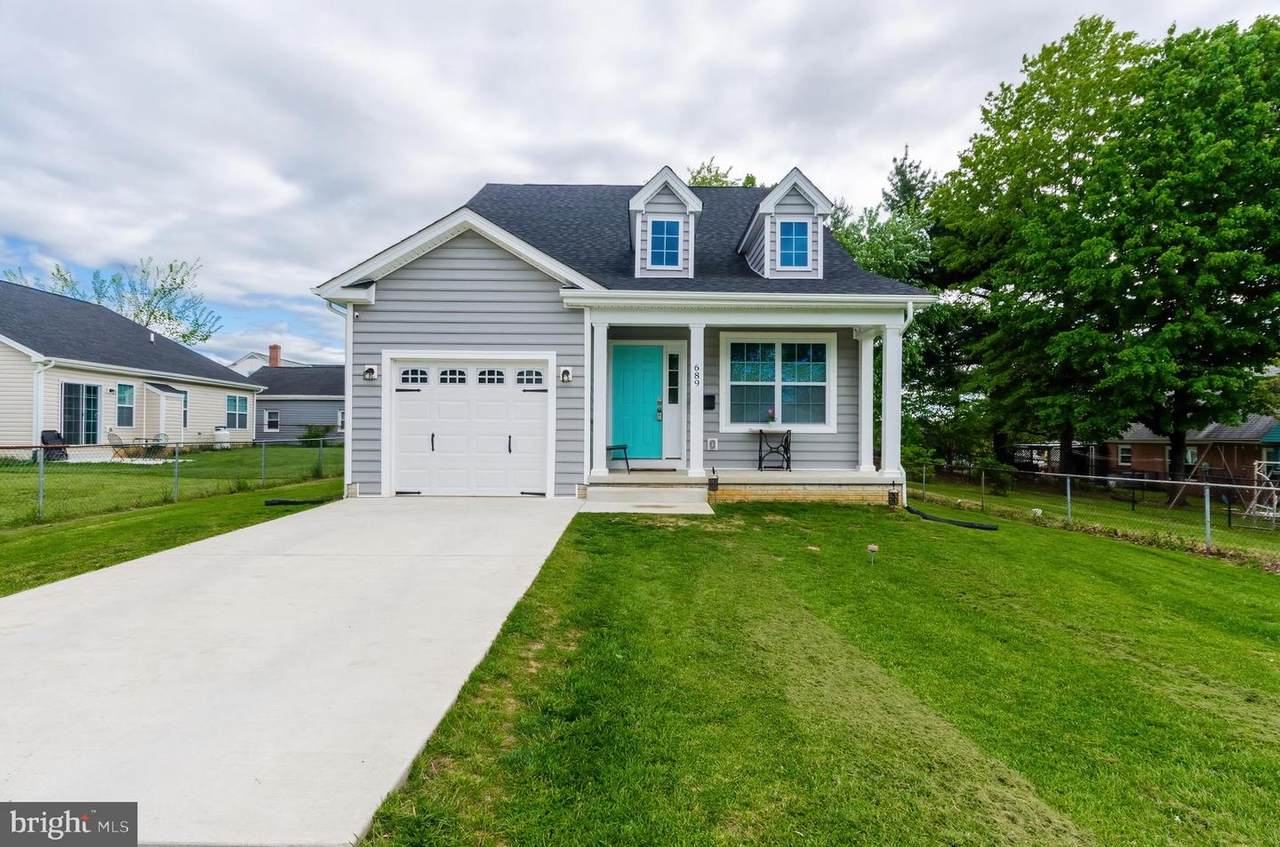 689 Jefferson Avenue - Photo 1