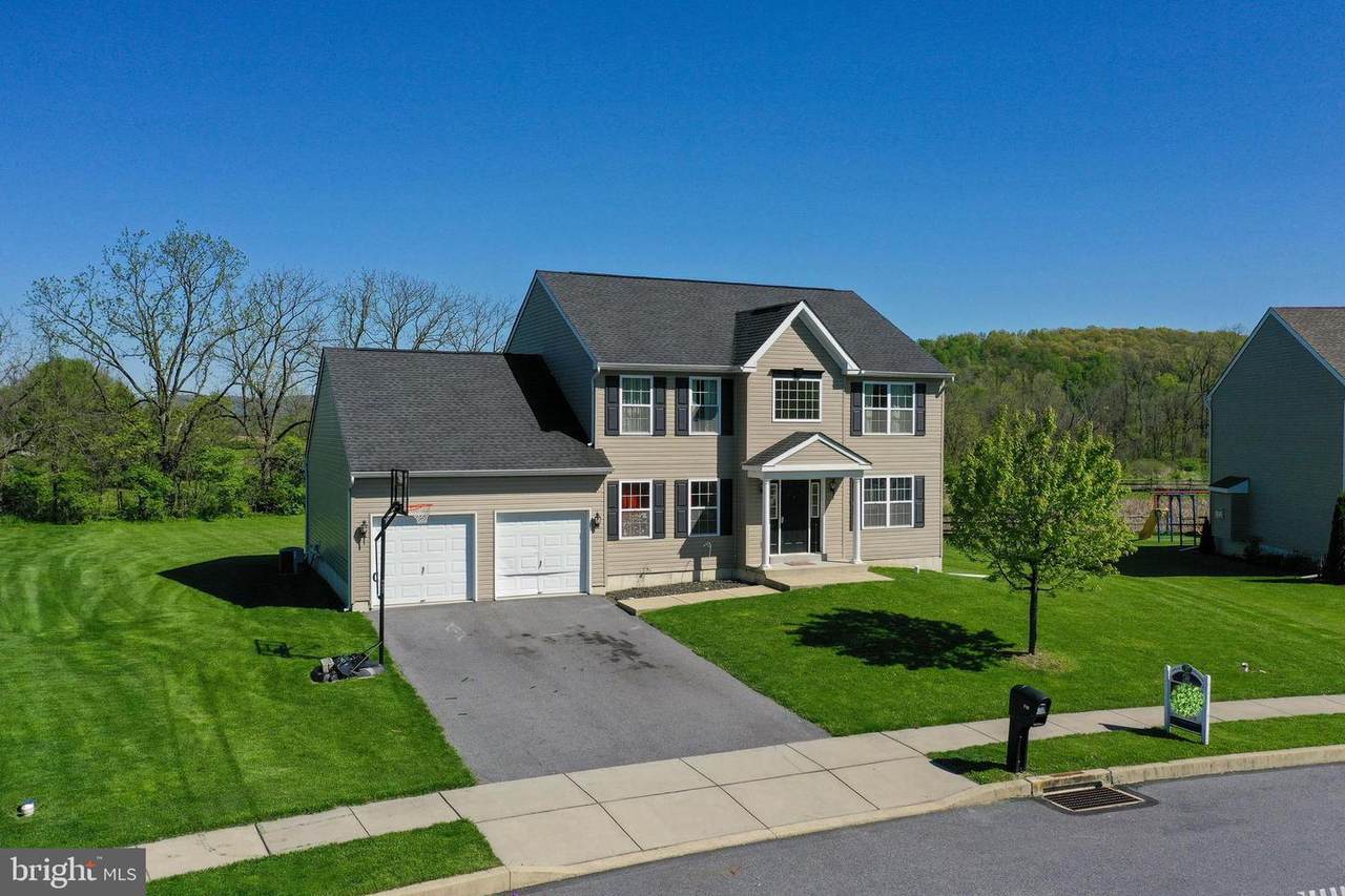 710 Belfair Drive - Photo 1