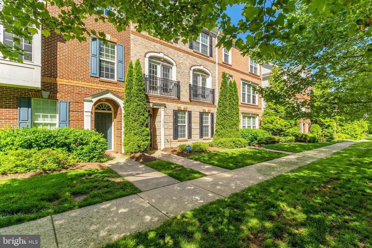 19342 Gardner View Square - Photo 1