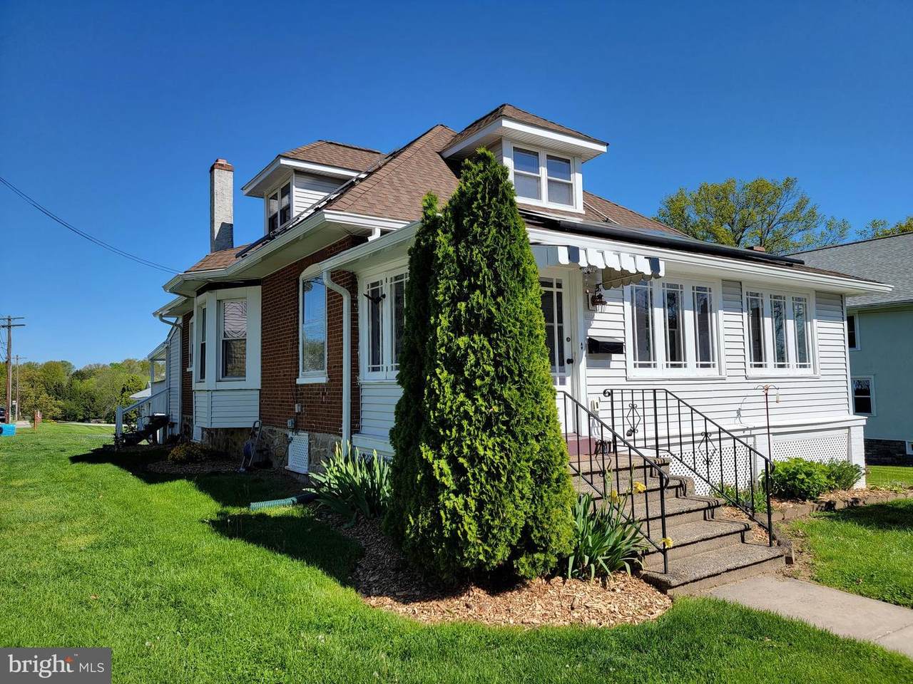 341 Washington Street - Photo 1