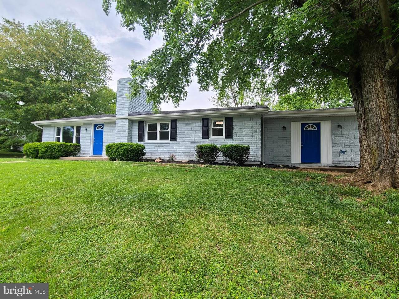 120 Aquarius Way - Photo 1
