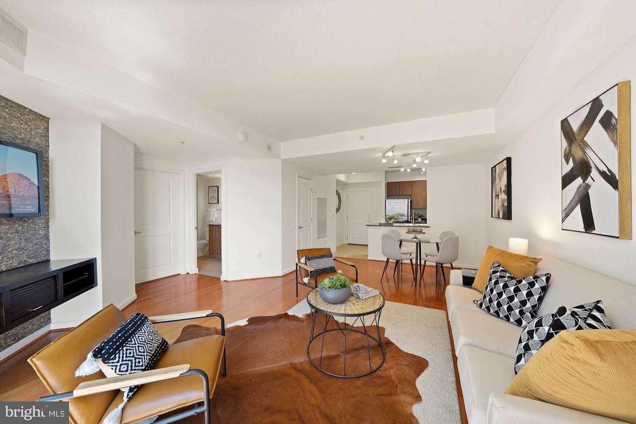 1021 Garfield Street - Photo 1